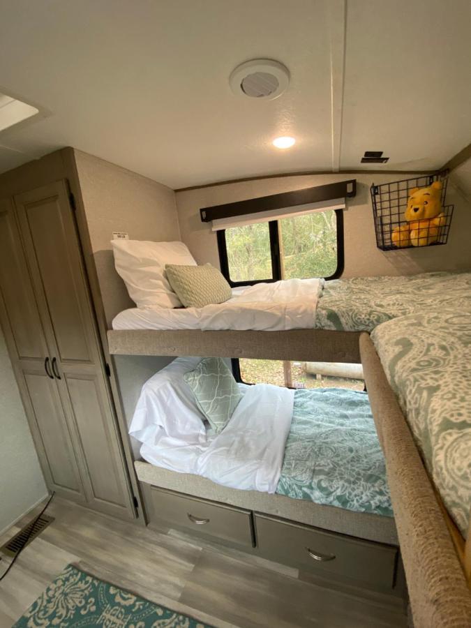 Cozy Rv Experience W/Pool+Spa Near Lake Conroe Willis Exterior photo