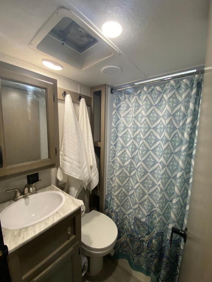 Cozy Rv Experience W/Pool+Spa Near Lake Conroe Willis Exterior photo